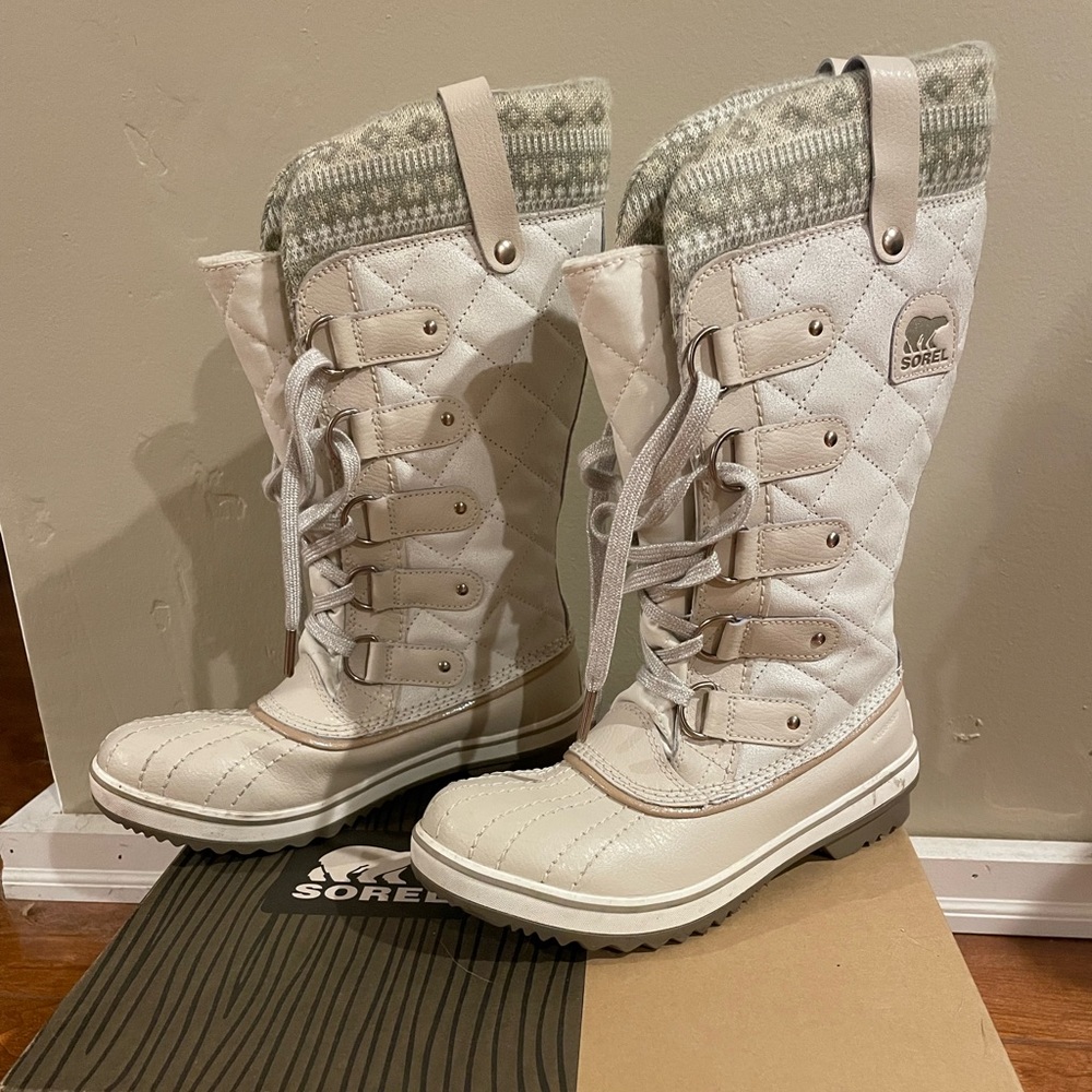 Sorel Tofino Holiday edition winter boots!
